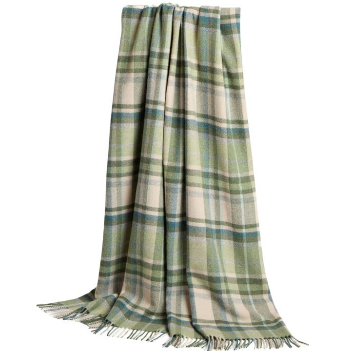 Plaid en laine d'agneau Foxford Slieveboy pour la vente par FOXFORD