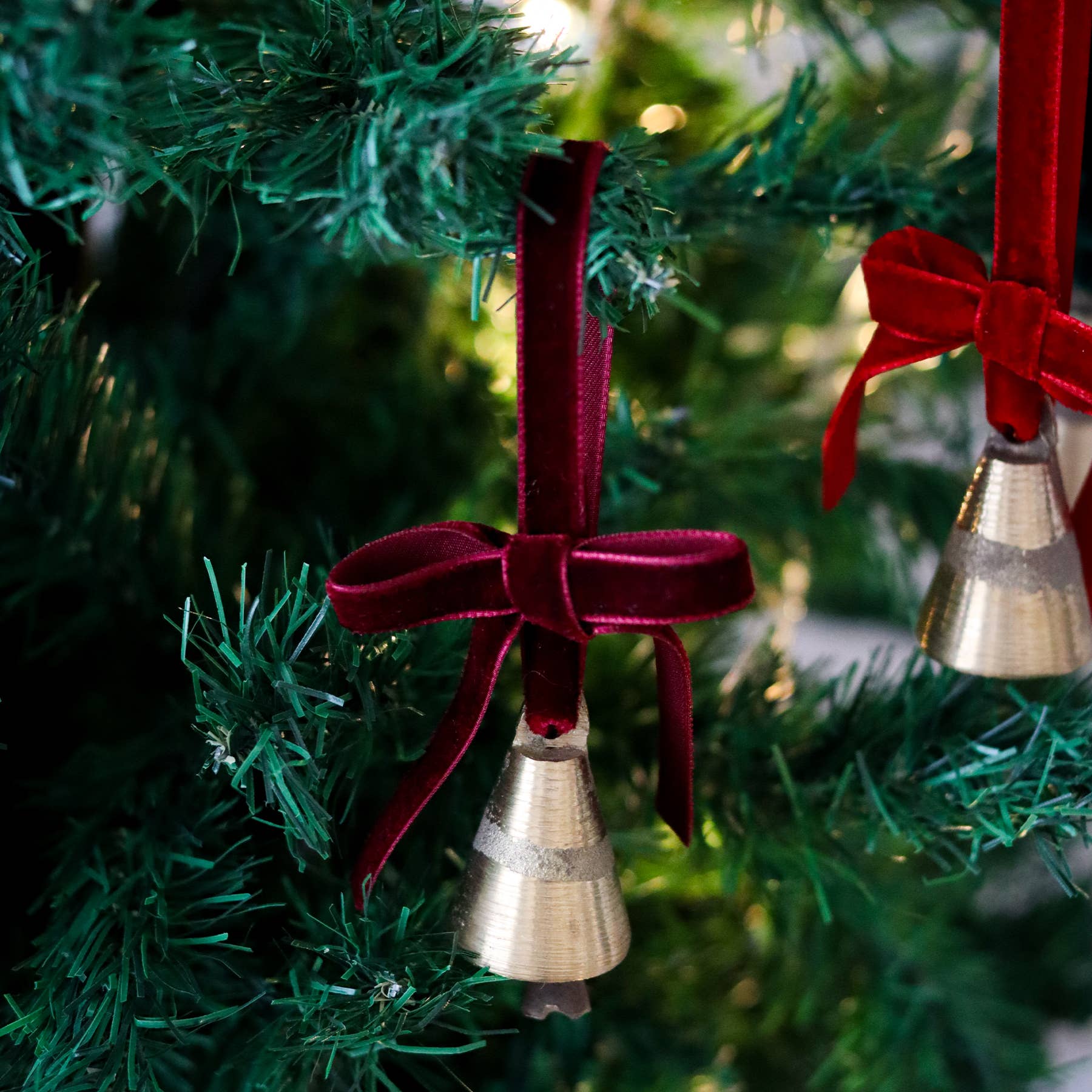 Beige & Stone USA - Wholesale Ornament - Christmas Tree Ornament Bell with Ribbon 3 pieces9