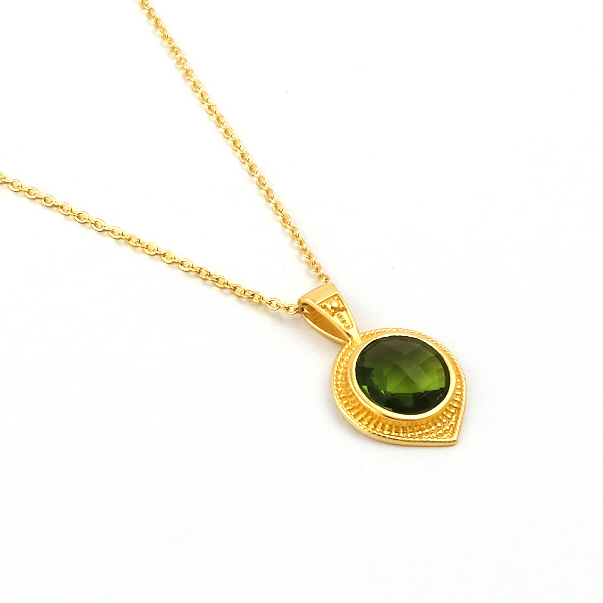 El Joyero – wholesale Pendant/charm necklace – Teardrop Peridot Quartz Elegance Gold Plated Chain Necklace2