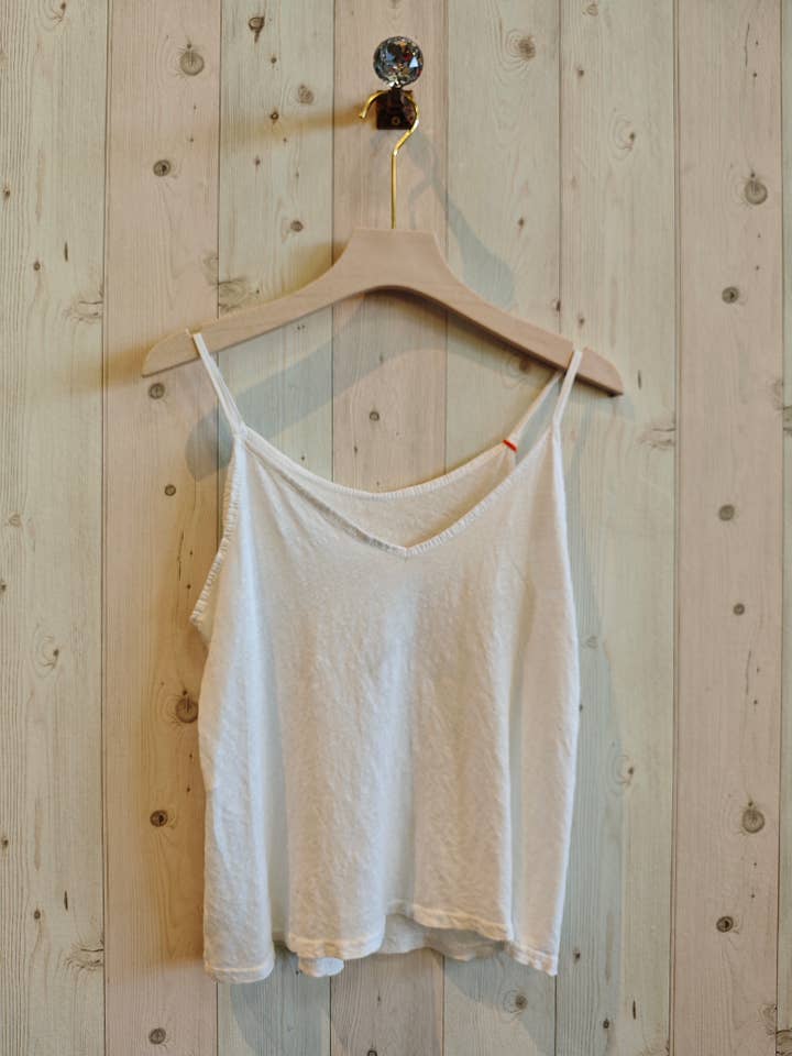 Linen & More – wholesale T-shirt (utan tryck) – Dam – REF 14893 100% LINNE T-SHIRT MED TUNNA REMMAR13