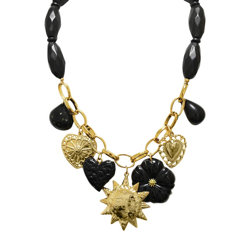 AMORINO SRL - Wholesale Pendant/Charm Necklace - PLASTIC BEAD NECKLACE WITH CHARMS - YNK241504B6933