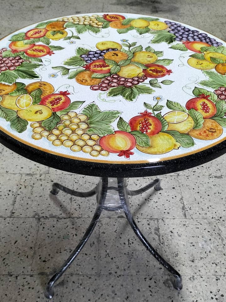 Mesa Redonda de Fruta – Pedra Vulcânica Decorada por atacado de DD Ceramiche Siciliane