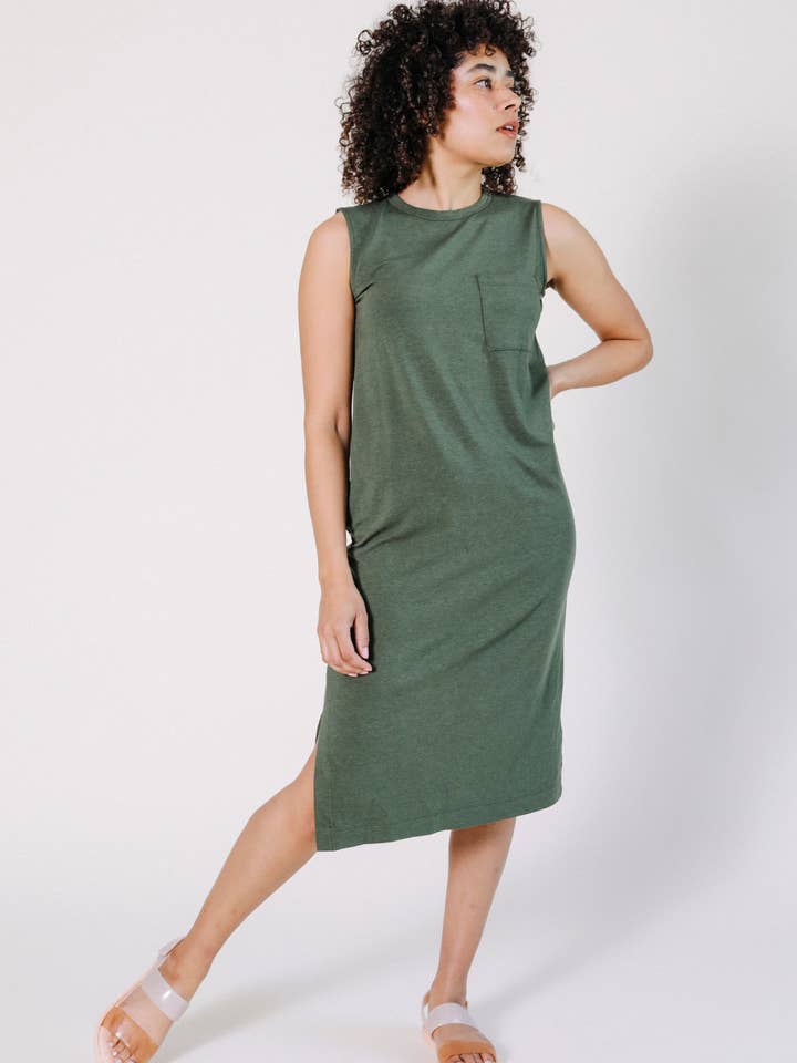 Vestido regata Sophie em malha - musgo por atacado de POPLINEN