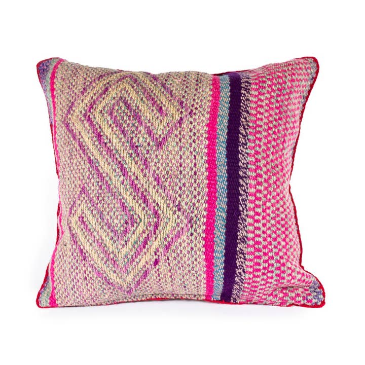 20x20 Heirloom Pillow (PC-SQR-1835) pour la vente par VINLOOM by Shupaca