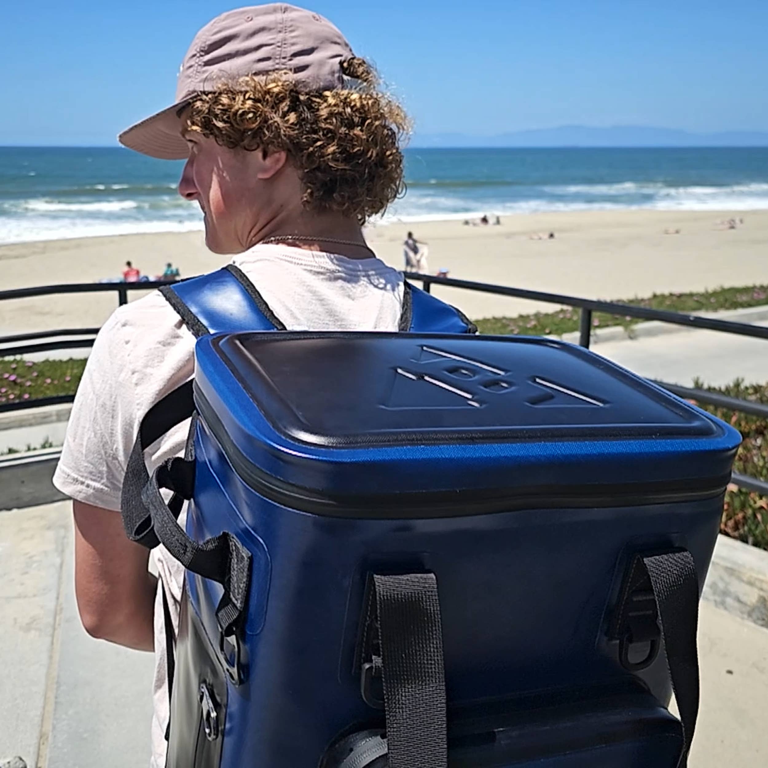 Buckland Adventure Gear – wholesale Cooler/cooler bag – REMEDY 36 Backpack Cooler0