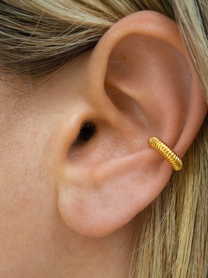 Gia manchet for engroshandel hos JacqMaria Jewelry