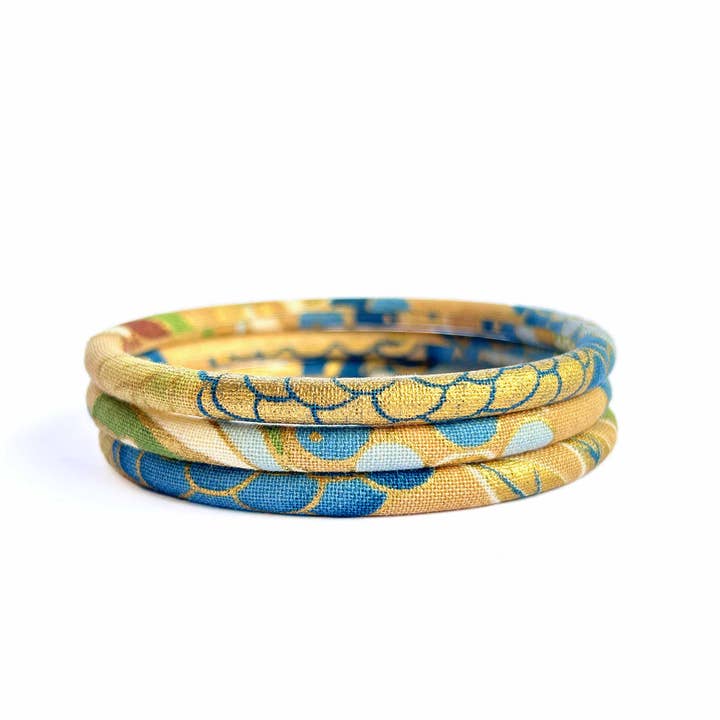 Japanese bangle bracelet Kiku flowers – Beige/blue/sky/gold for wholesale by Melokane