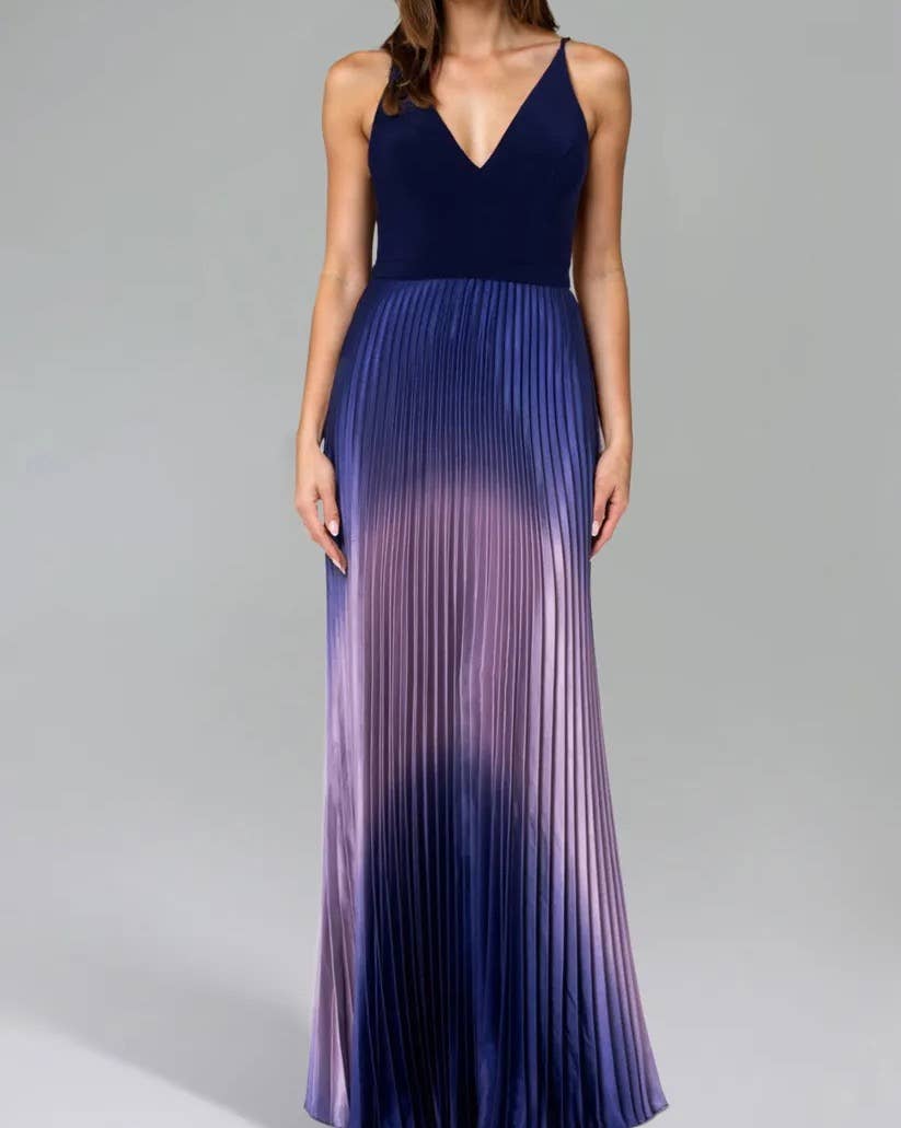 Flerfärgad DR355 Gradient veckad swing aftonklänning med djup V-hals för wholesale på Faire4