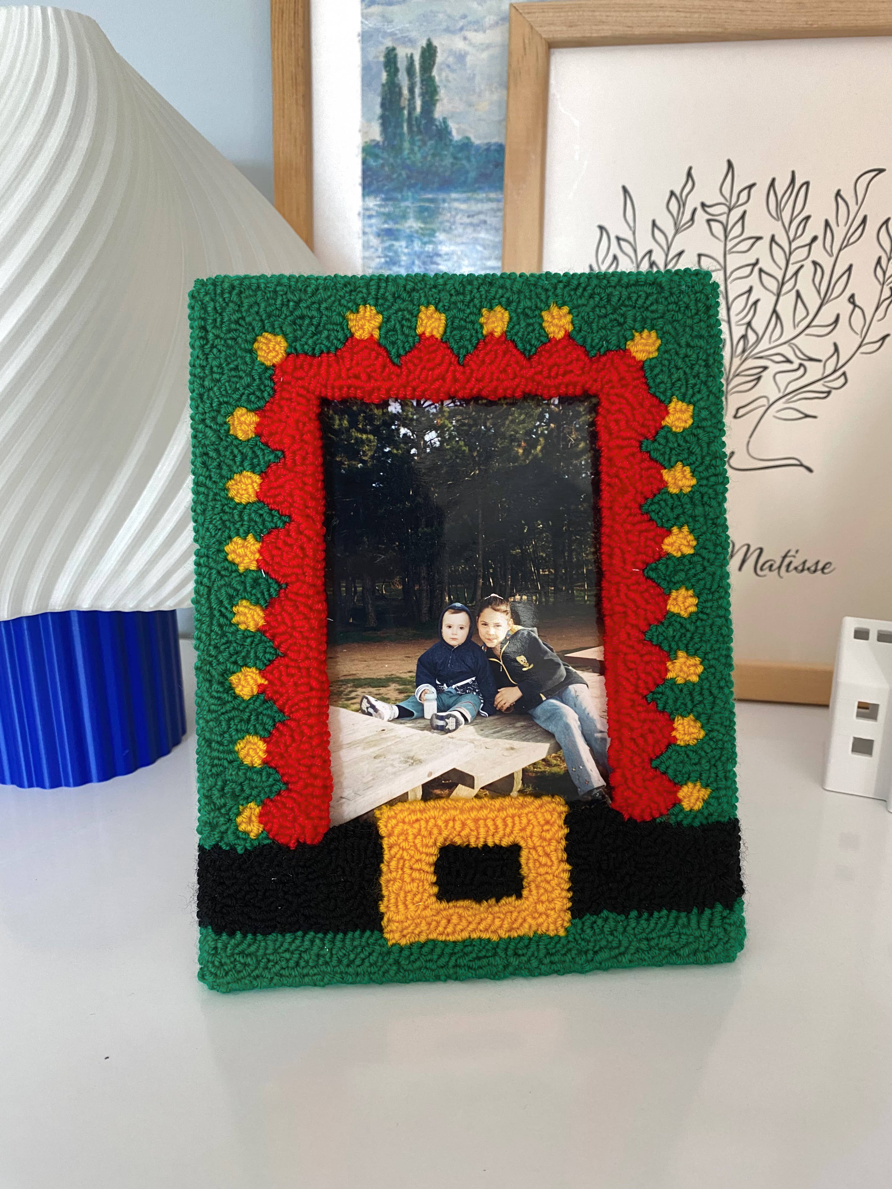 Mudita Rug Studio - Vendita all'ingrosso Cornice portafoto - Cornici per Foto con Punch Needle Natalizio – Decorazioni Fatte a Mano8