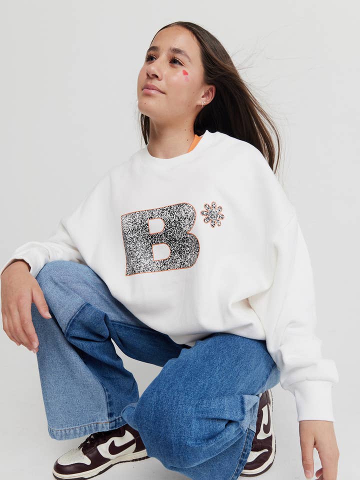 Extra grote B*-printcrew voor wholesale door Blaire