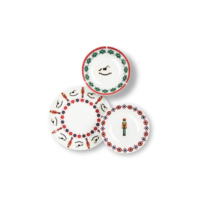 multicolour Christmas Dinnerware Set 18 pcs Nutcracker for wholesale on Faire4