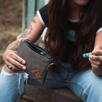 Revelry Supply - Wholesale Coin Purse - Women's - The Mini Broker Zippered Money Bag9