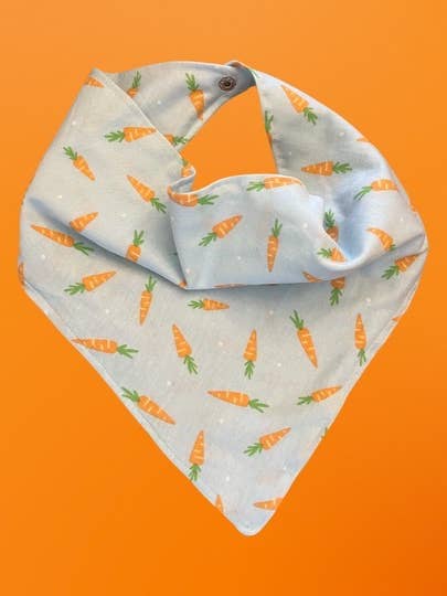 Bandana à la carotte bleue pour la vente par Pawcific Now Wag