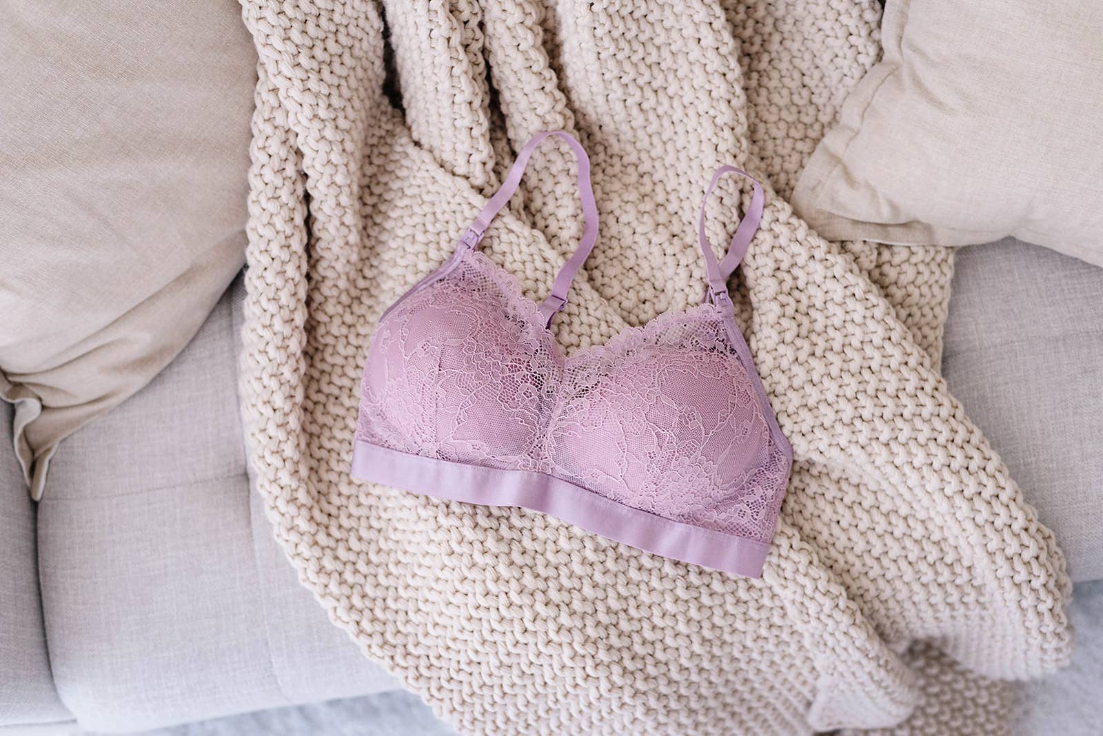 Malva Ooh La La Bralette de enfermería (malva) de venta al por mayor en Faire6
