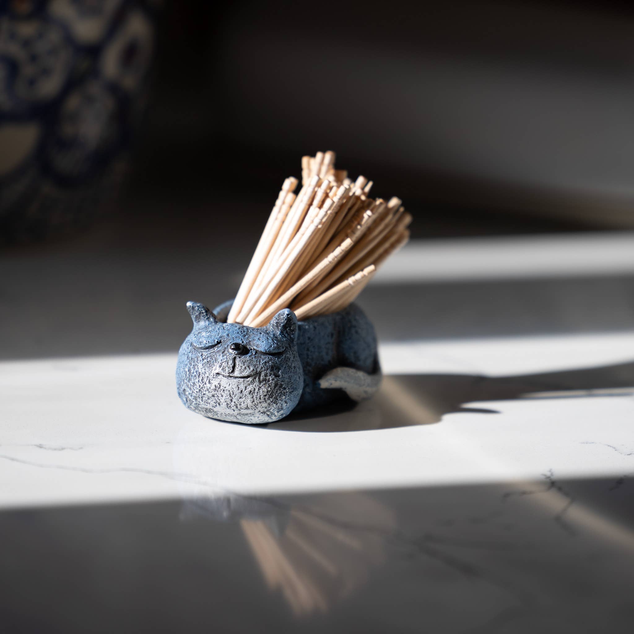 Cohasset Gifts - Wholesale Plant Pot - Mini Sleeping Cat Blobhouse Planter