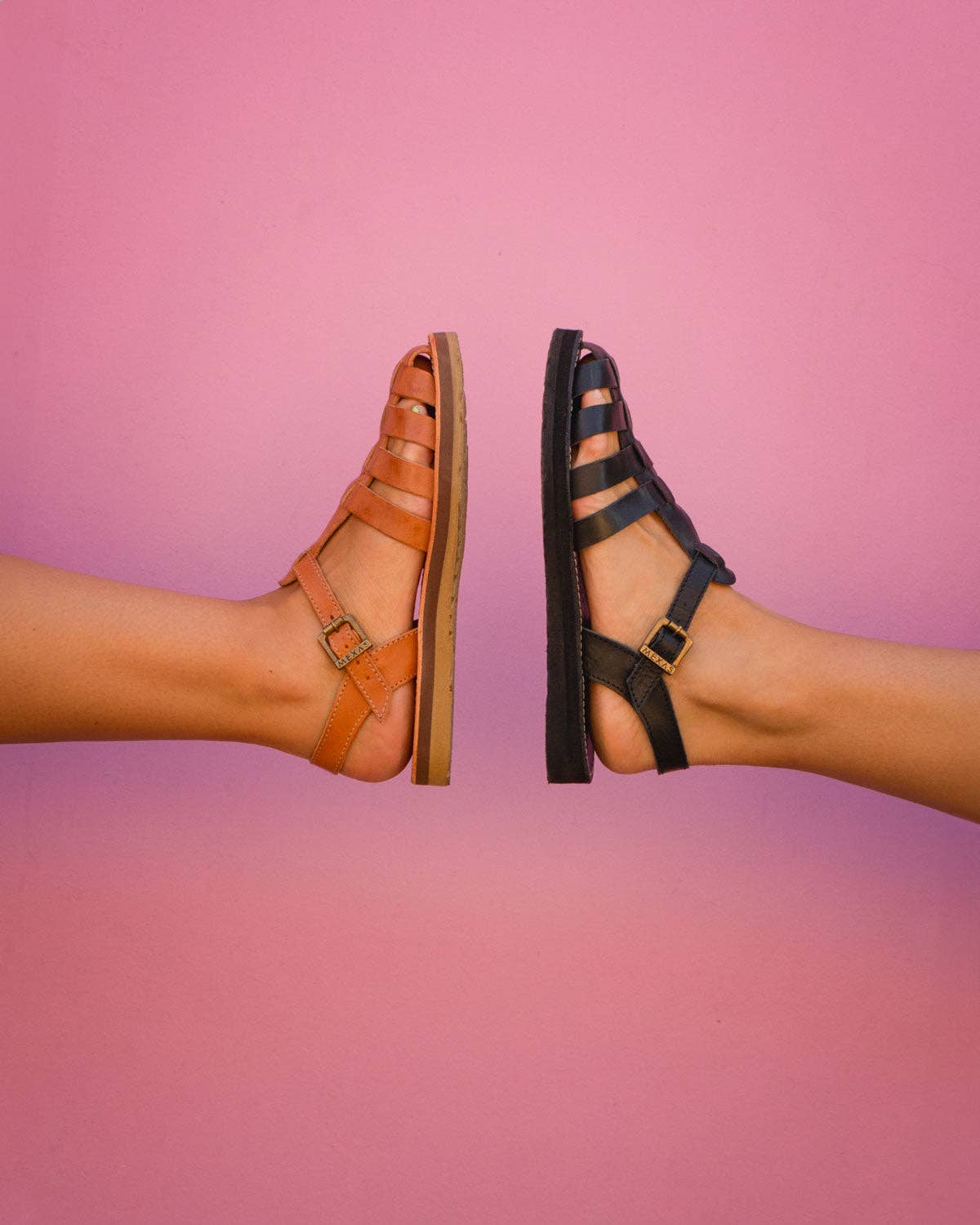 Mexas EU - Wholesale Sandals - Women's - CHILAQUILES NEGRO - Comfortable black leather caged sandal4