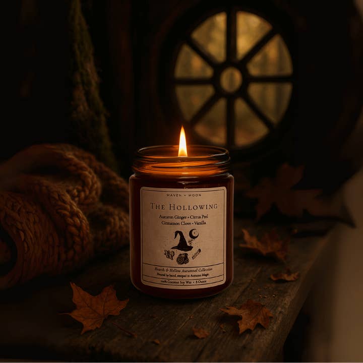 Candela di soia al cocco Hollowing Fall ~ 8 oz per la vendita all'ingrosso da parte di MAVEN + MOON