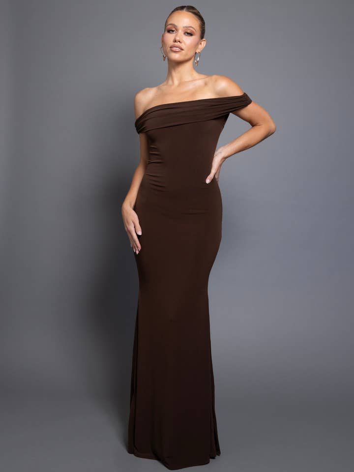 Bobbie por atacado de Pia Gladys Perey