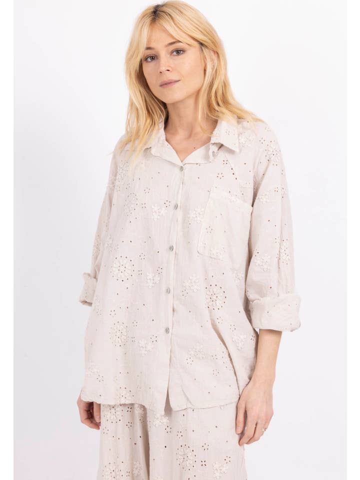 Happy look - Wholesale Shirt - Women's - Long-sleeve cotton shirt with 3D embroidery