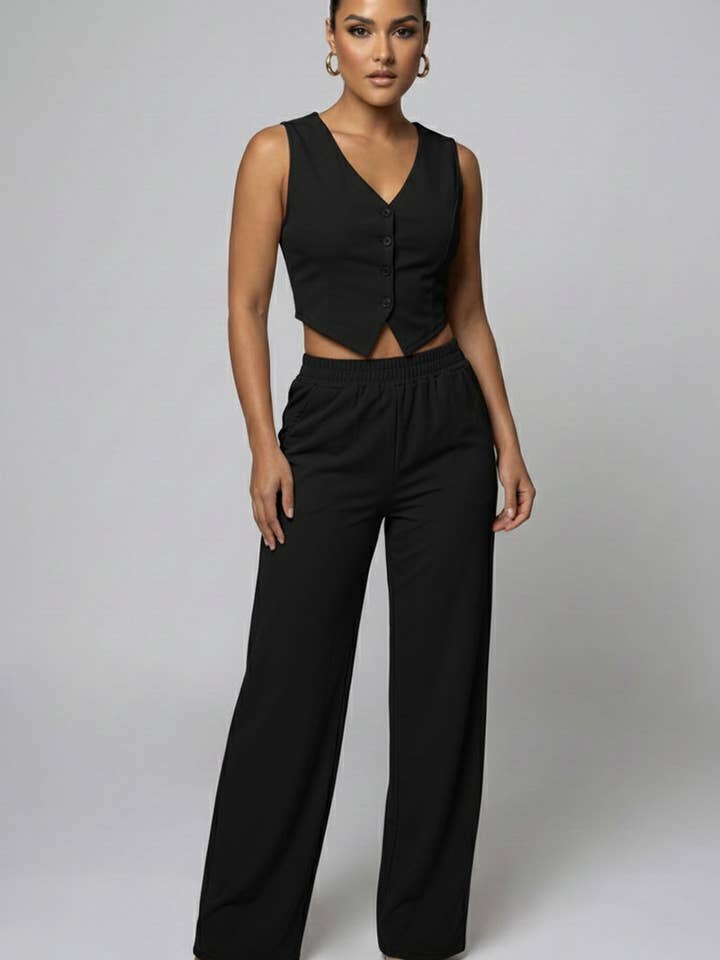 Ensemble gilet boutonné à nouer dans le dos et pantalon à jambes larges pour la vente par CAPELLA APPAREL