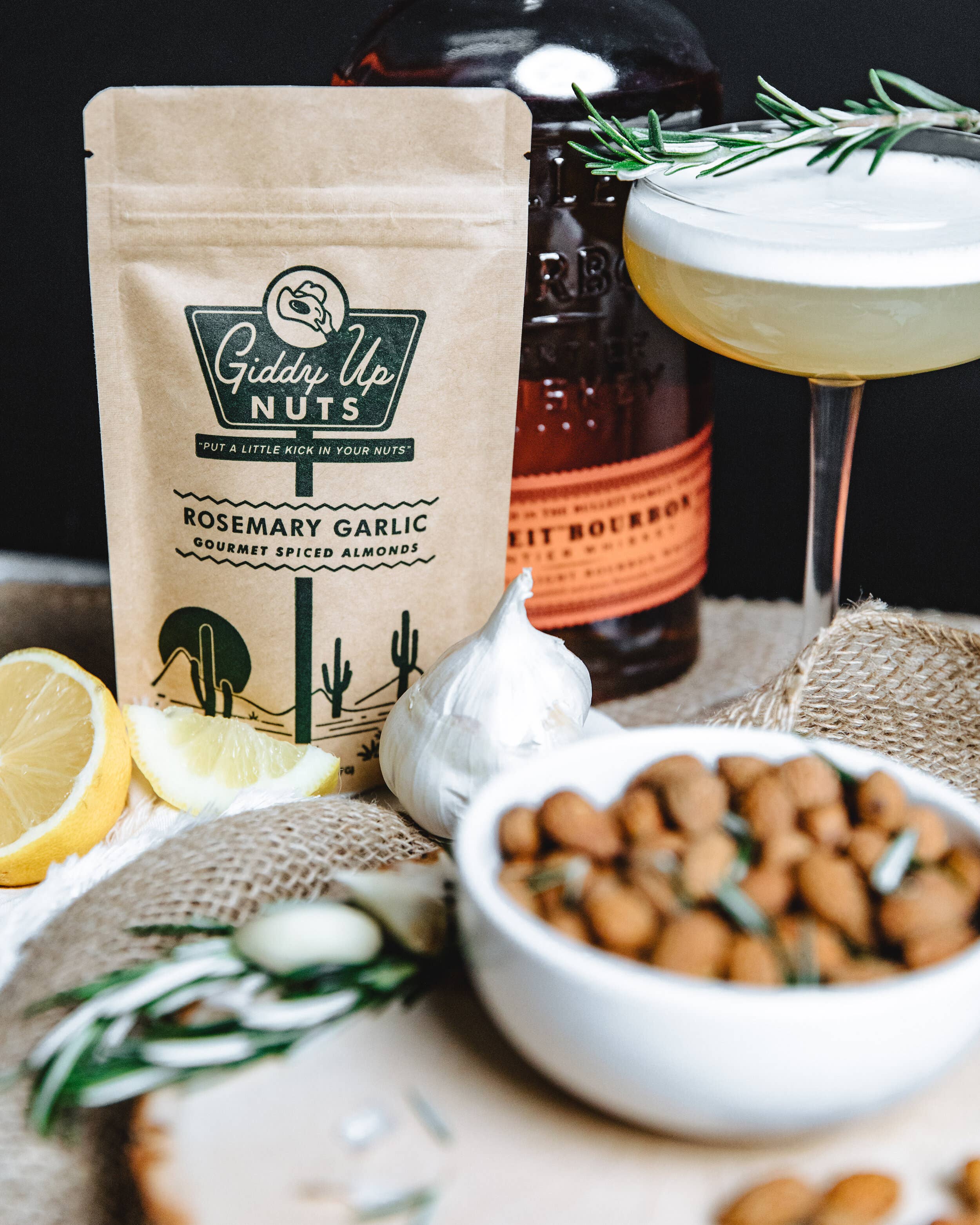 Giddy Up Nuts - Vendita all'ingrosso Frutta secca - 12 oz Mandorle all'aglio al rosmarino2