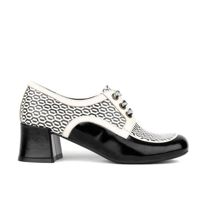 Embassy London – wholesale Low heels – Women′s – Sovereign - Black & white Optical - Women's leather lace up shoe with block heel