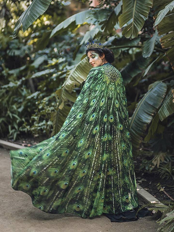 Peacock Cape fantasy nederdel kappe fjer grøn sarong fugl for engroshandel hos Costurero Real