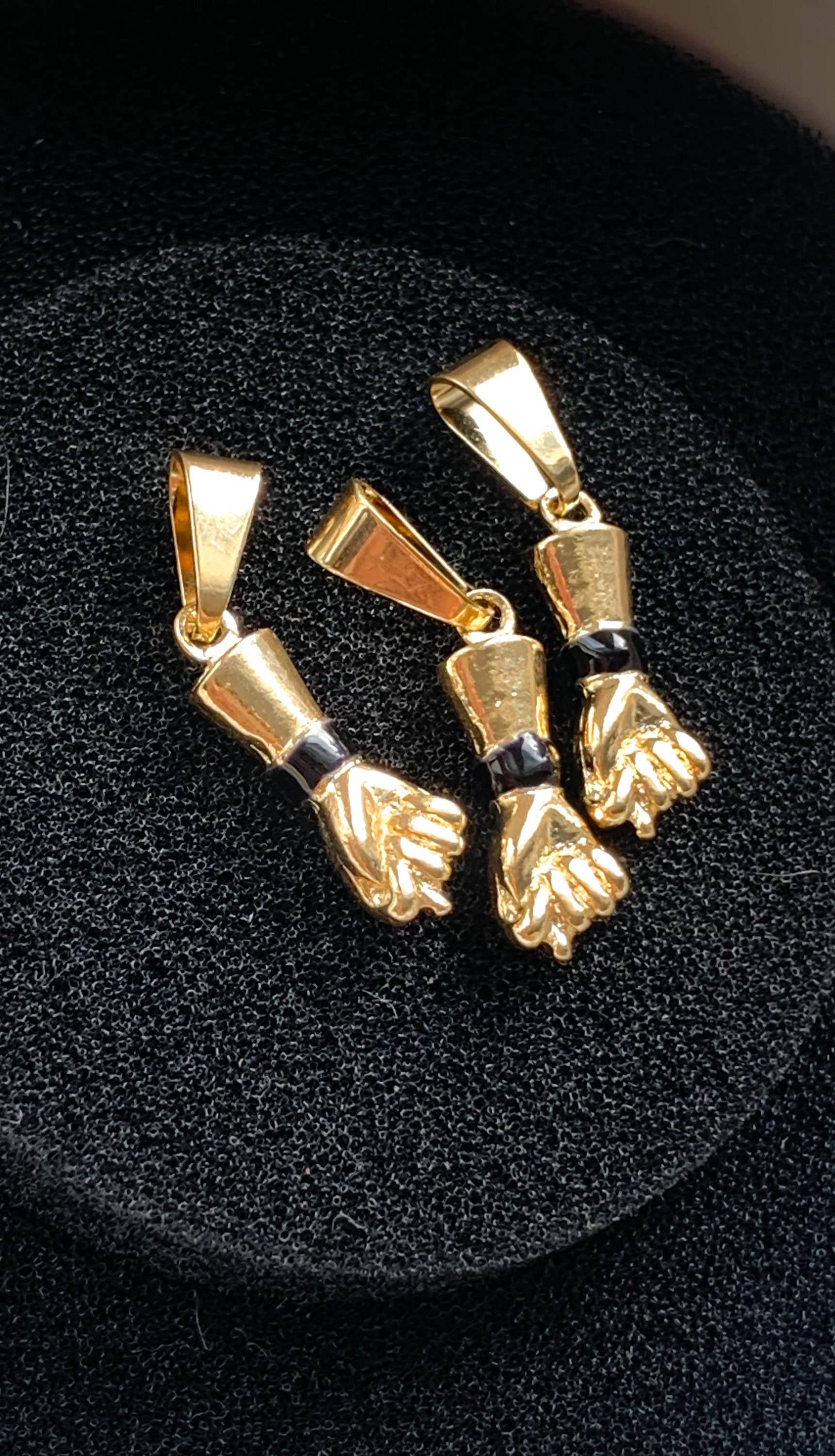 Js Wholesale Jewelry - Wholesale Jewelry Set - 3-Set 18kt Gold Filled Figa Hand Charms2