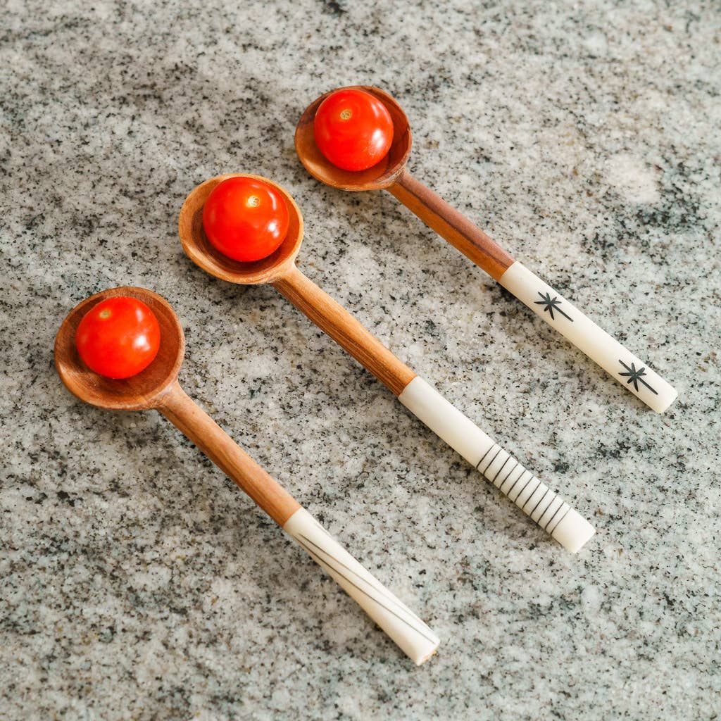 AARVEN - Vendita all'ingrosso Cucchiai da cucina - Cucchiaio da zucchero intagliato a mano in legno d'olivo con manico in osso batik8