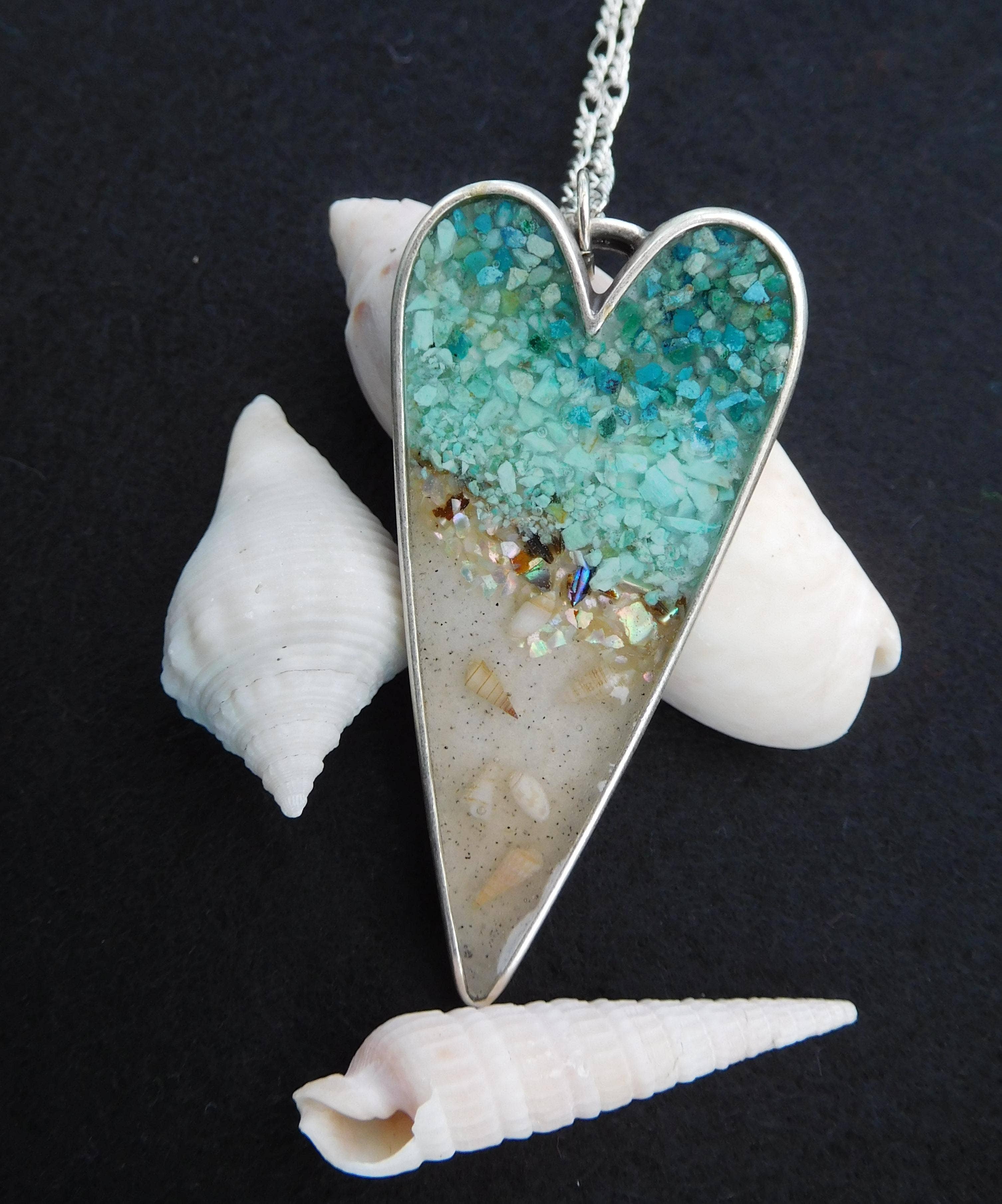 Art & Soul 30a - Wholesale Pendant/Charm Necklace - XL Heart Pendant Necklace Custom Beach, Shells or City