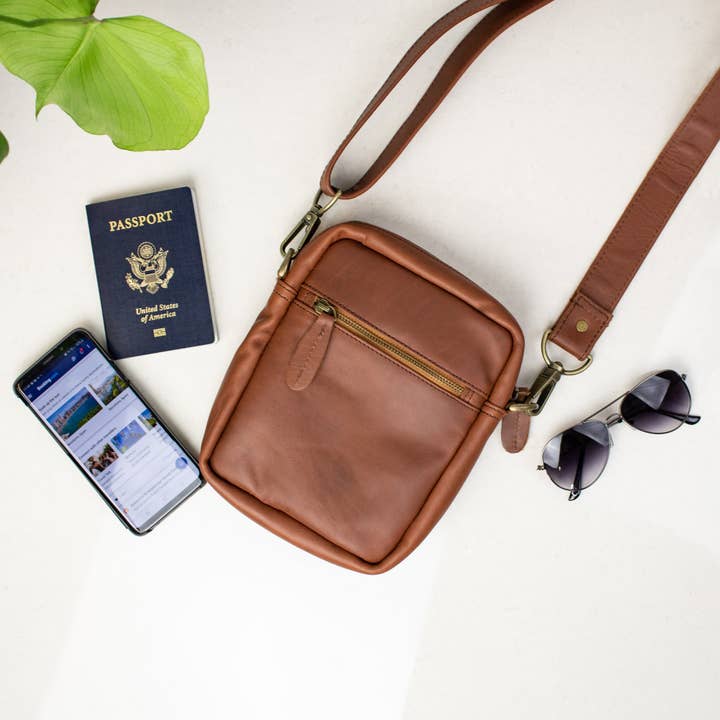 MAHI Leather - Wholesale Crossbody Bag - Men's - The Classic Flight Bag