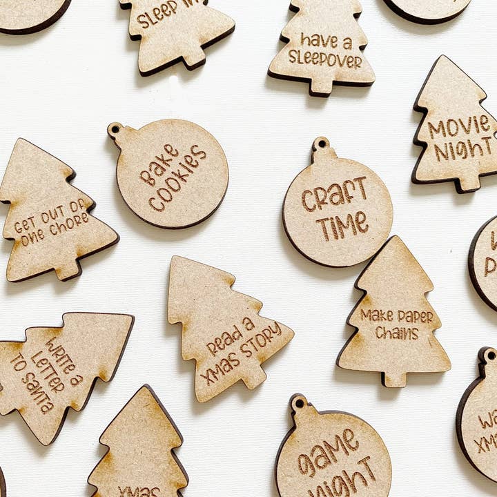 Fichas de adviento de madera personalizadas con grabado, alternativa al chocolate, rellenos para calendarios de adviento para venta al por mayor de Resplendent Aurora