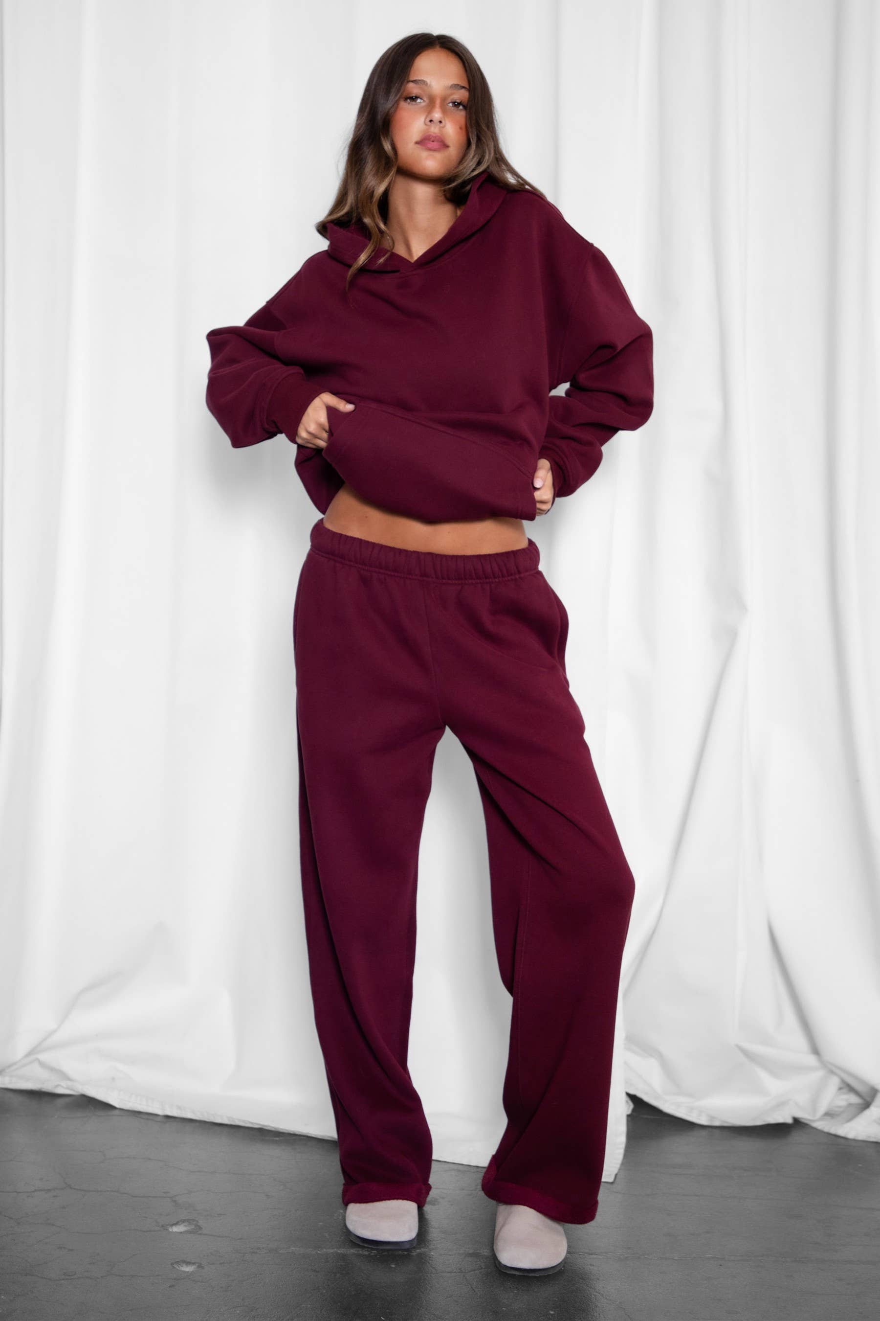 TICTOC - Wholesale Athletic Sweatpants/Joggers - Women's - LANI Cloud Fleece Wide Leg Sweatpants Stretch Waist & Pocket18