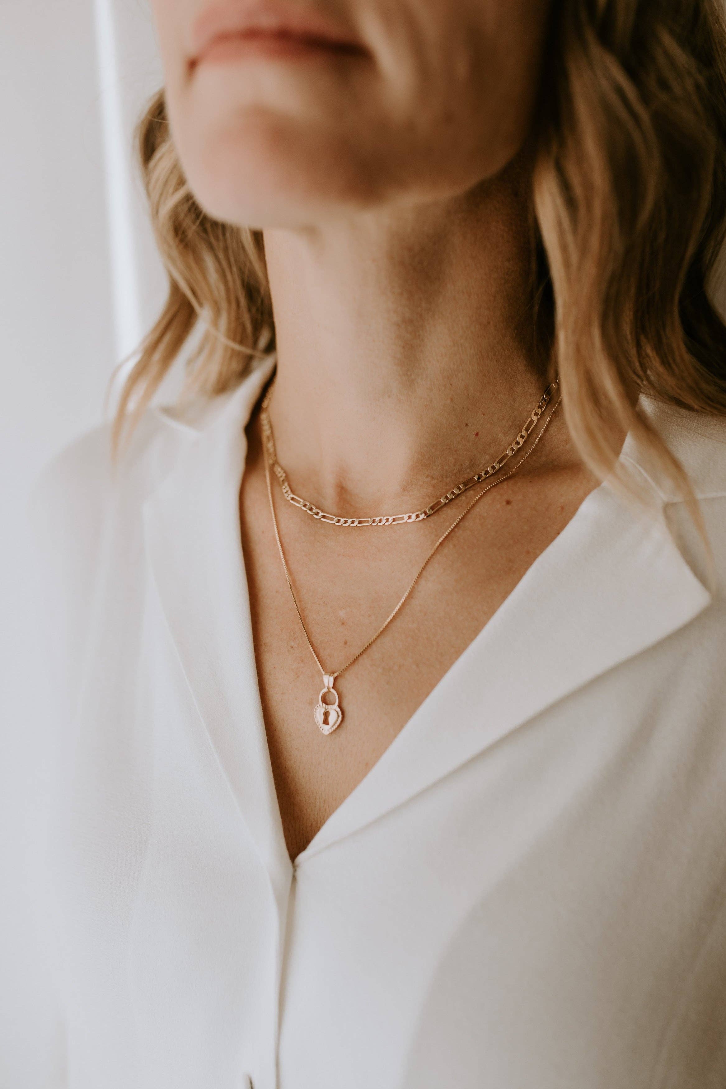 Sydney Rose Co. - Wholesale Link & Chain Necklace - 3mm Figaro Chain7