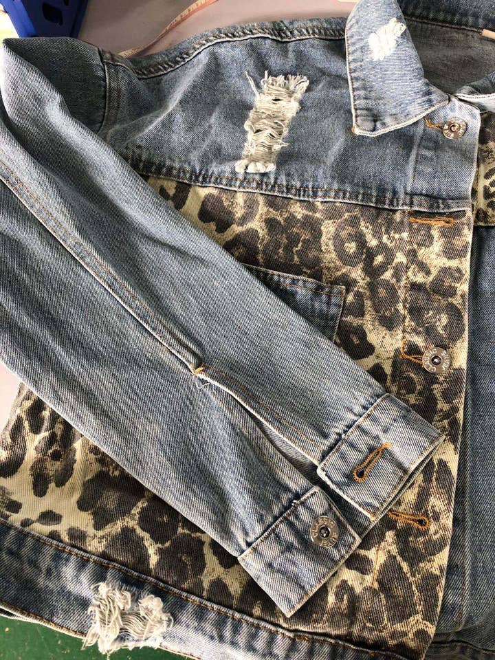 XC1449 Blue Leopard Patchwork Denim Jackets Shacket for wholesale on Faire2