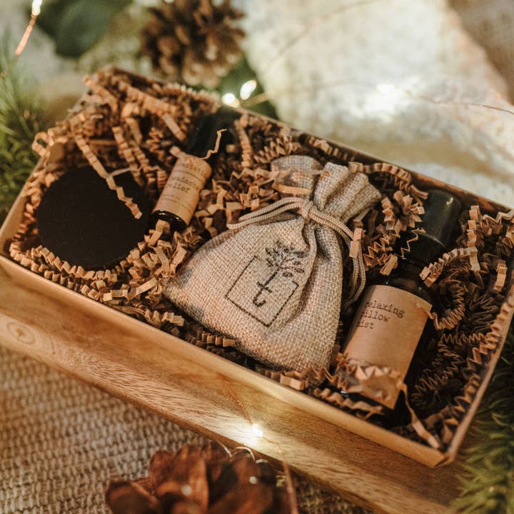 Soulistic Root - Essential Oils & Self Care Gifts - Wholesale Essential Oil - Self Care Gift Set – Travel Size Wellness Box3