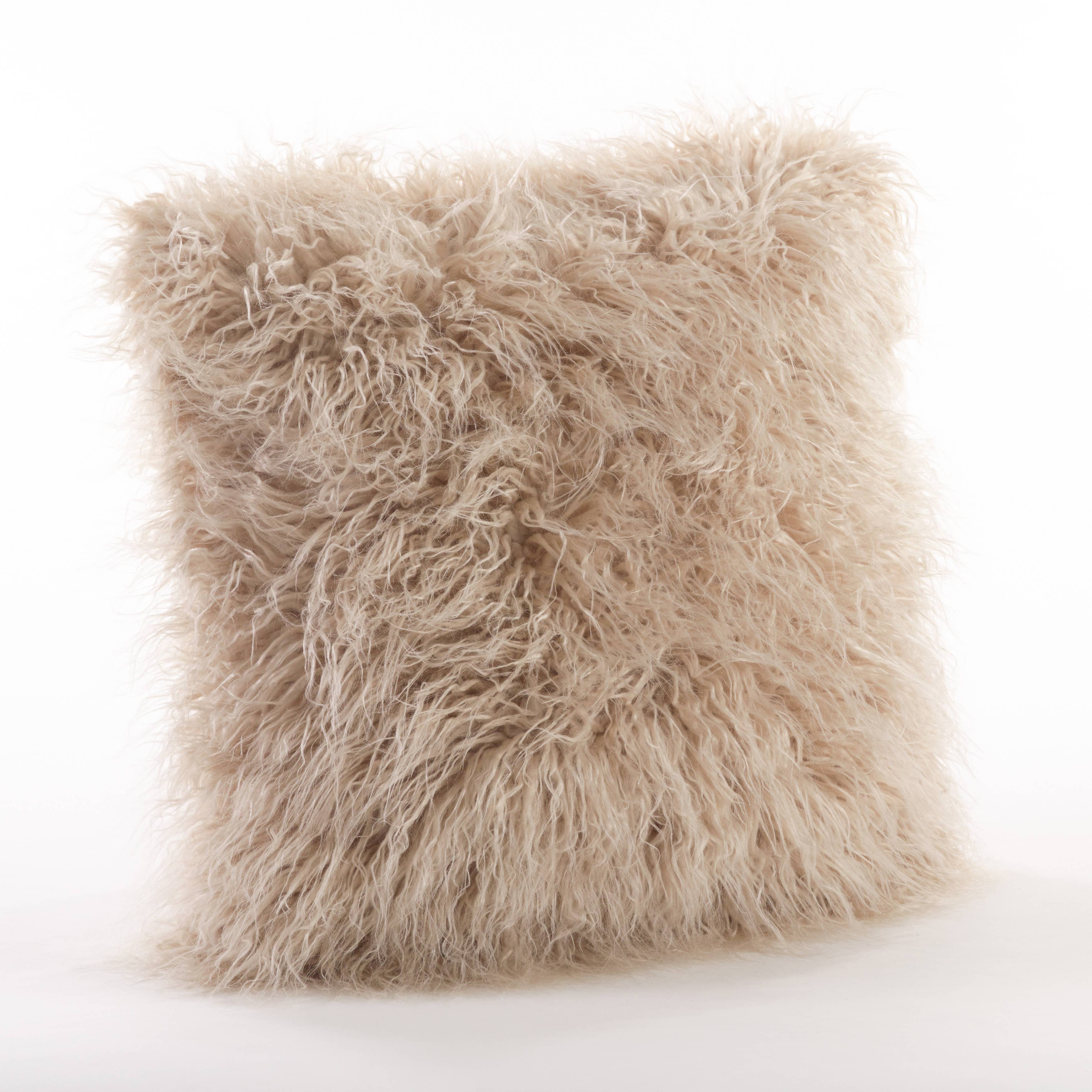 Saro Lifestyle - Wholesale Throw/Decorative Pillow - Faux Mongolian Fur Pillow - Poly Filled9
