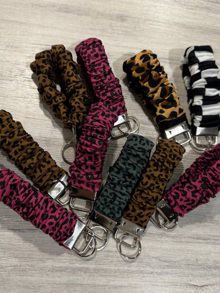 Porte-clés Wristlet pour la vente par KinLeigh Creations