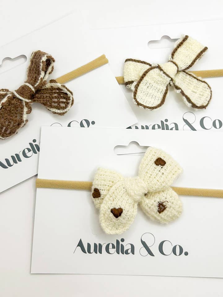 Faixas de Cabelo de Malha para Bebé com Laço Faixas de Nylon para Recém-nascidos e Bebés por atacado de Aurelia & Co. Baby