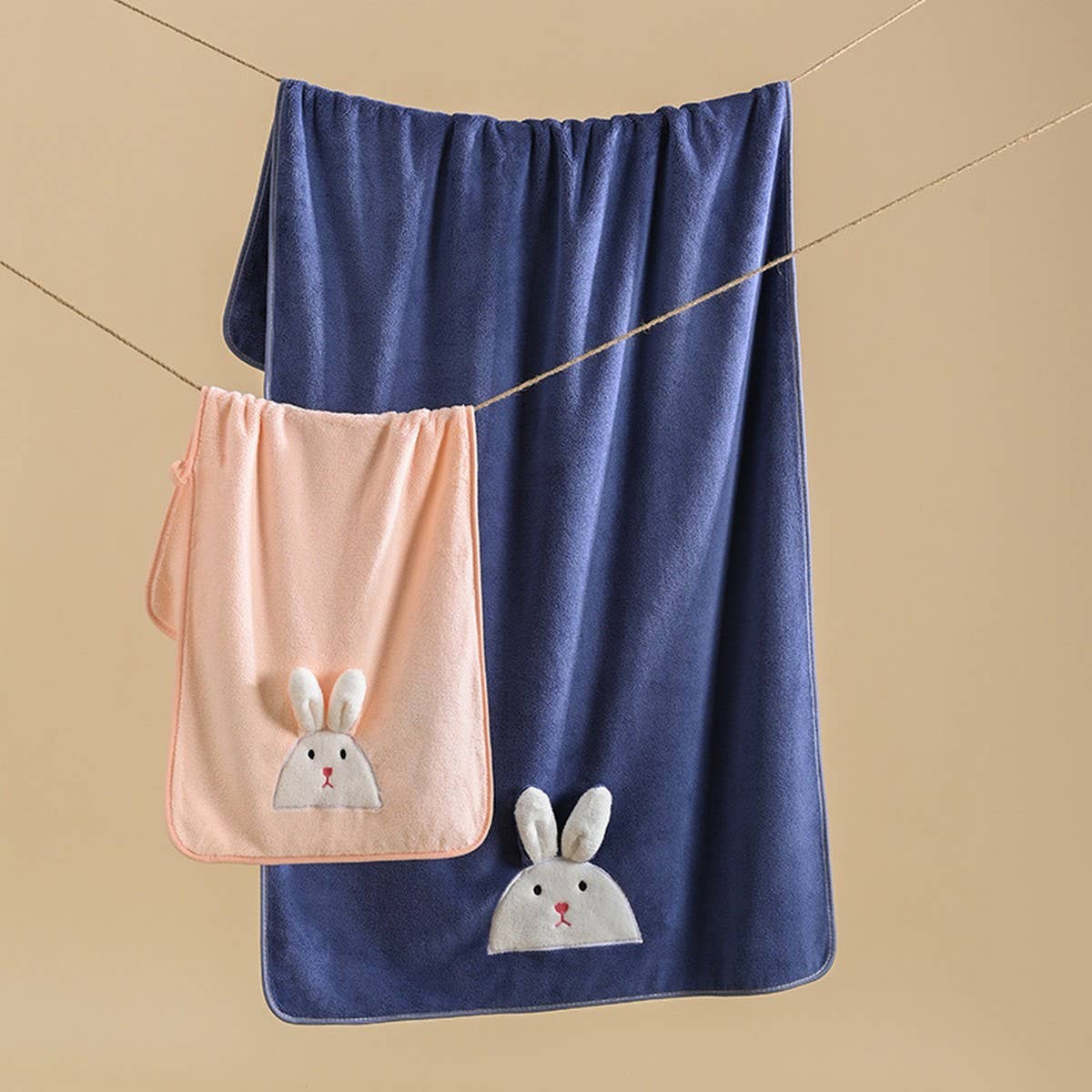 ACCITY - Wholesale Bath Towel - EMBROIDERED RABBIT CORAL FLEECE TOWEL_CWMM23248