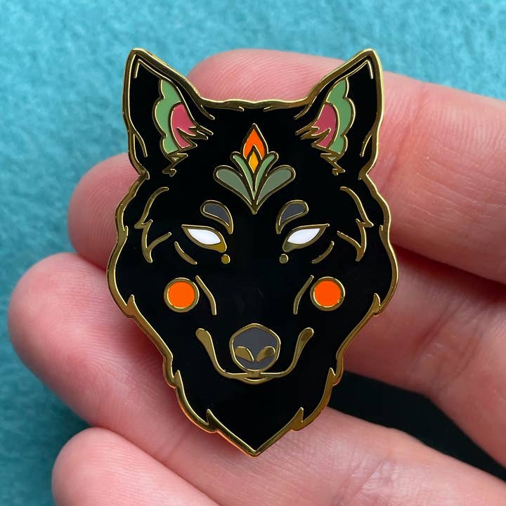 Épinglette - Loup Noir pour la vente par Ashlea Bechaz Illustration