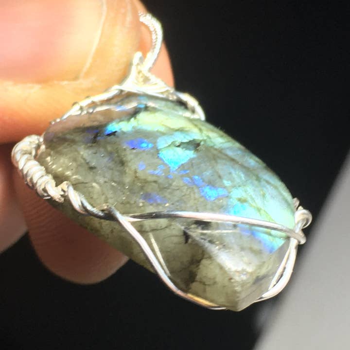Pendente de Cristal de Labradorite e Prata de Lei 925 por atacado de Wildheart Crystals