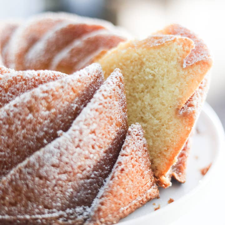 Angela’s Dominican Cake Mix - Wholesale Cake mix - Vanilla Dominican Cake Mix4