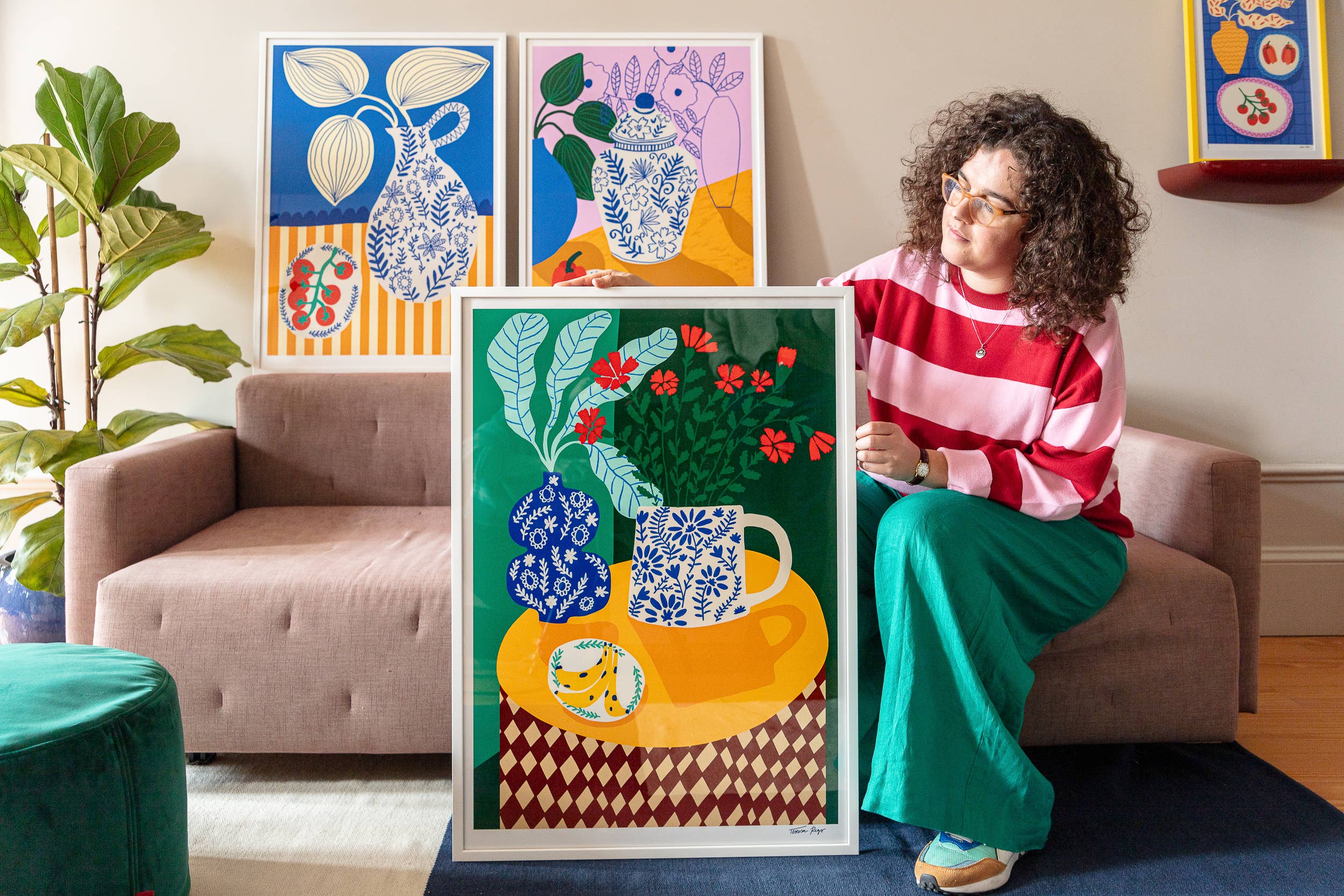 Teresa Rego - Wholesale Art Print - Porcelain and Carnations4