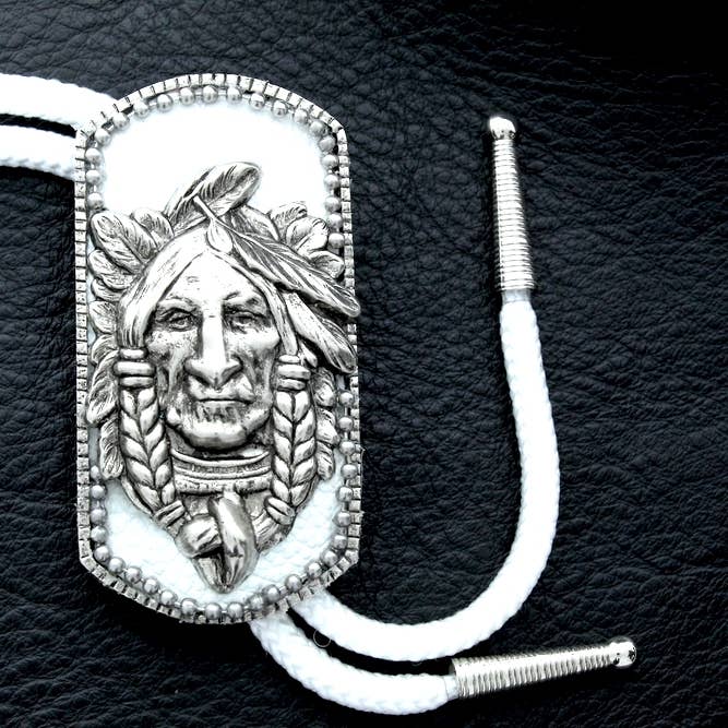 Indian Chief Bolo, cordon blanc, fabriqué aux États-Unis pour la vente par HHH Designs