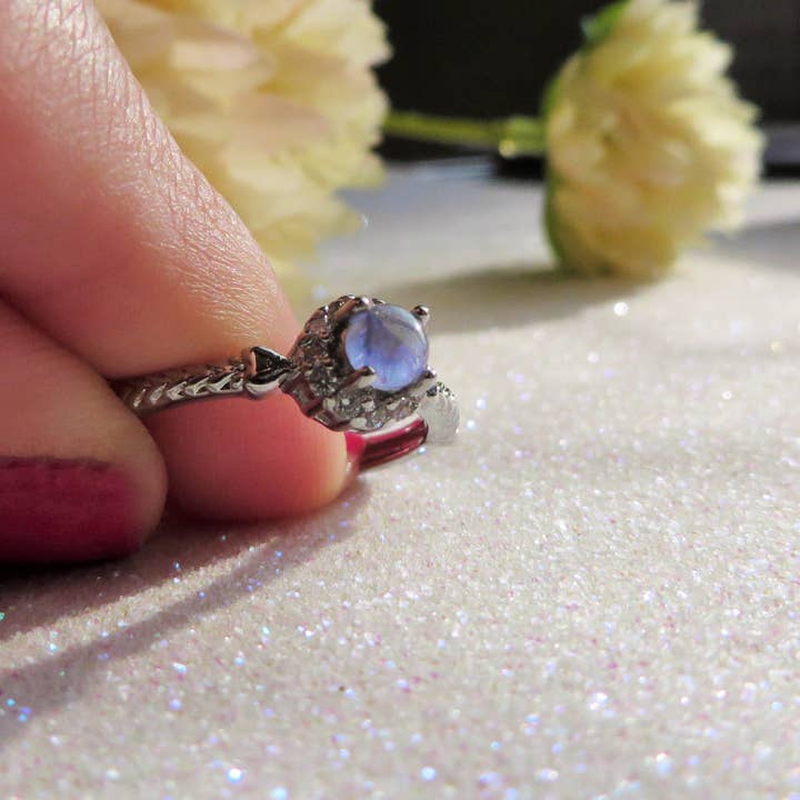 AMRITA ~ Anello regolabile in Tanzanite naturale for wholesale on Faire3