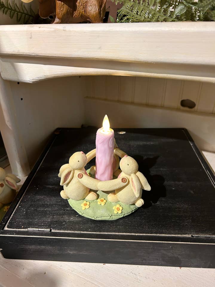 Bunny Circle for wholesale by Vickie Jean's Creations Inc