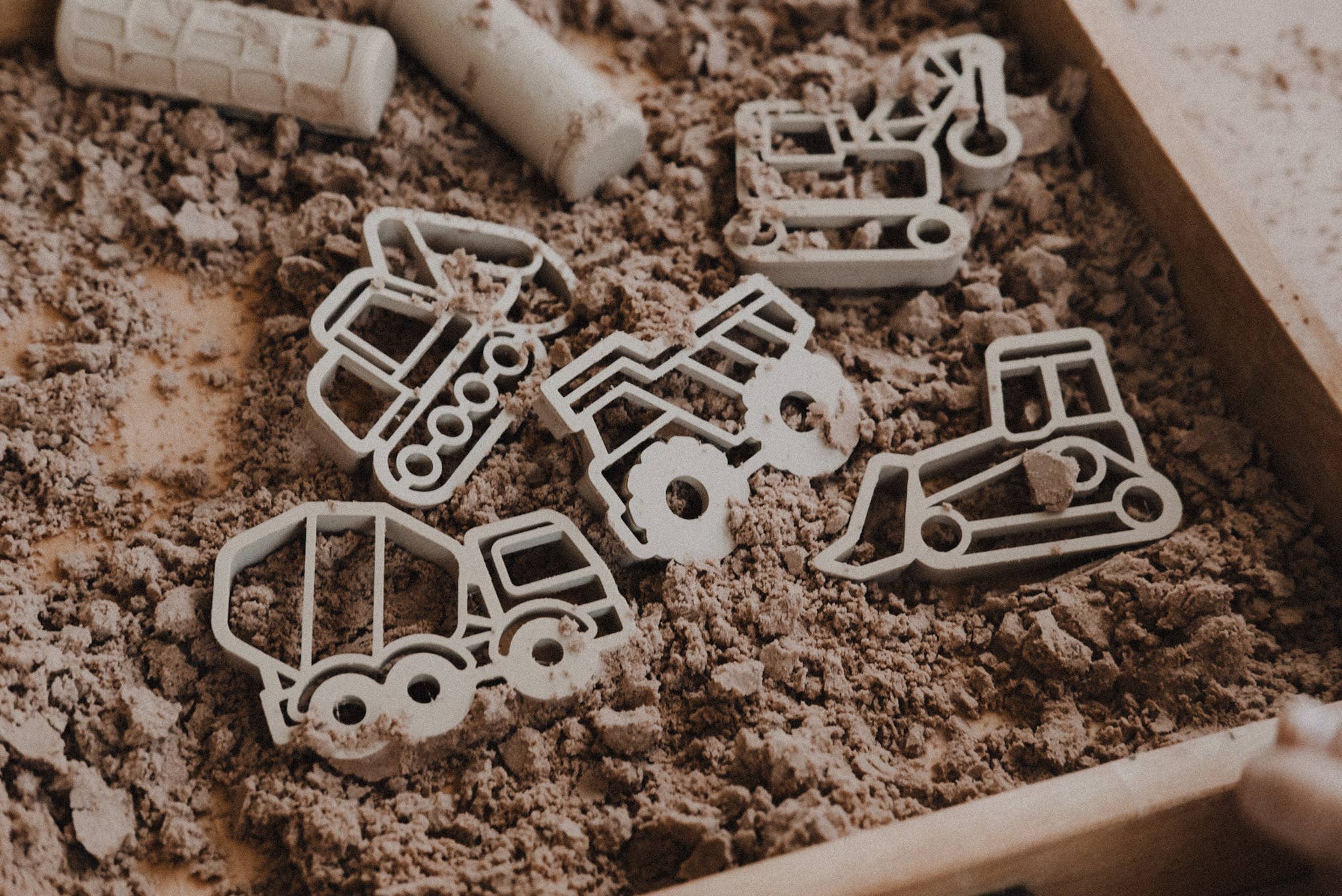 Kinfolk Pantry - Wholesale Toy Set - Kids - Construction Cutter Set - Eco Playdough Tool4