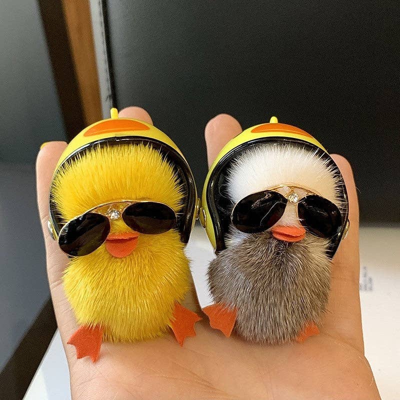 Plush Looks - Vente Porte-clés – femme - Mini casque en fourrure de vison mignon porte-clés poupée canard duveteux2