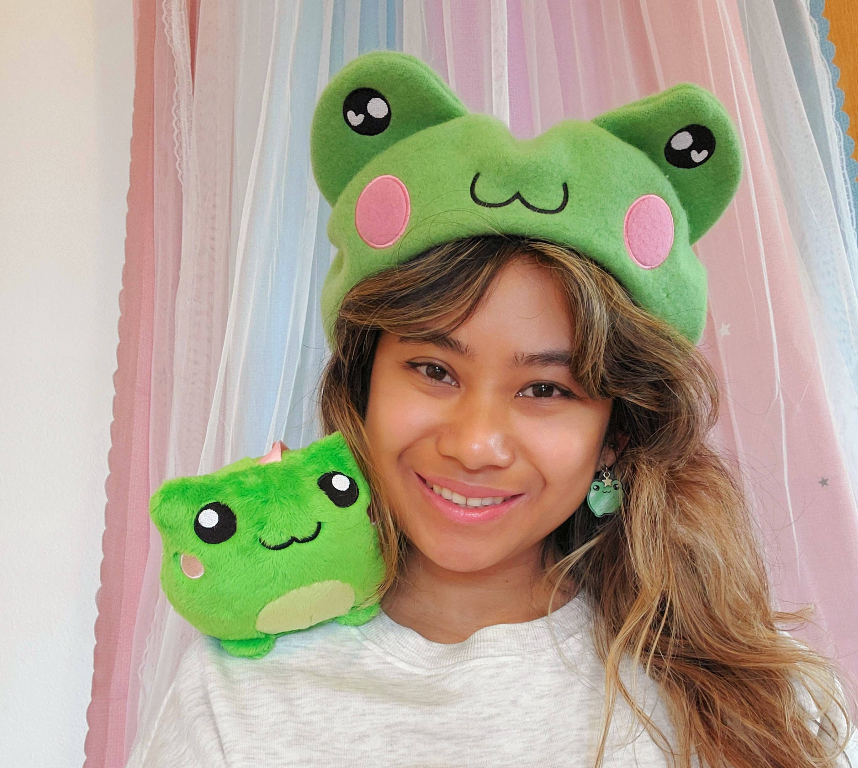 Magical Girl Bella – Großhandel Kuschel-/Plüschtier – Kind & Baby – Froggo - Plüschtiere mit magnetischem Sockel & Trageclip2